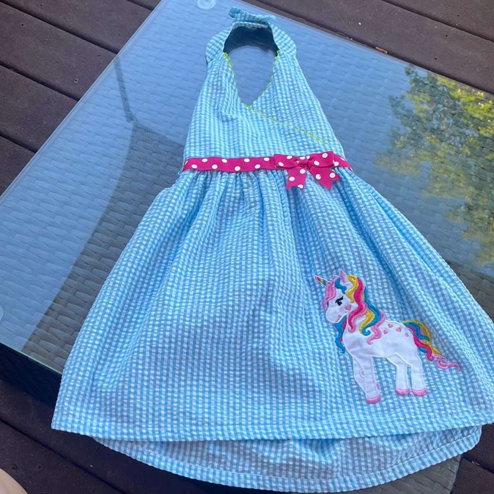 Adorable little girls 4T unicorn dress